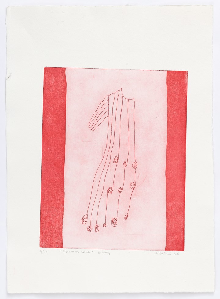 Kjole med nøster; Astrid Mørland