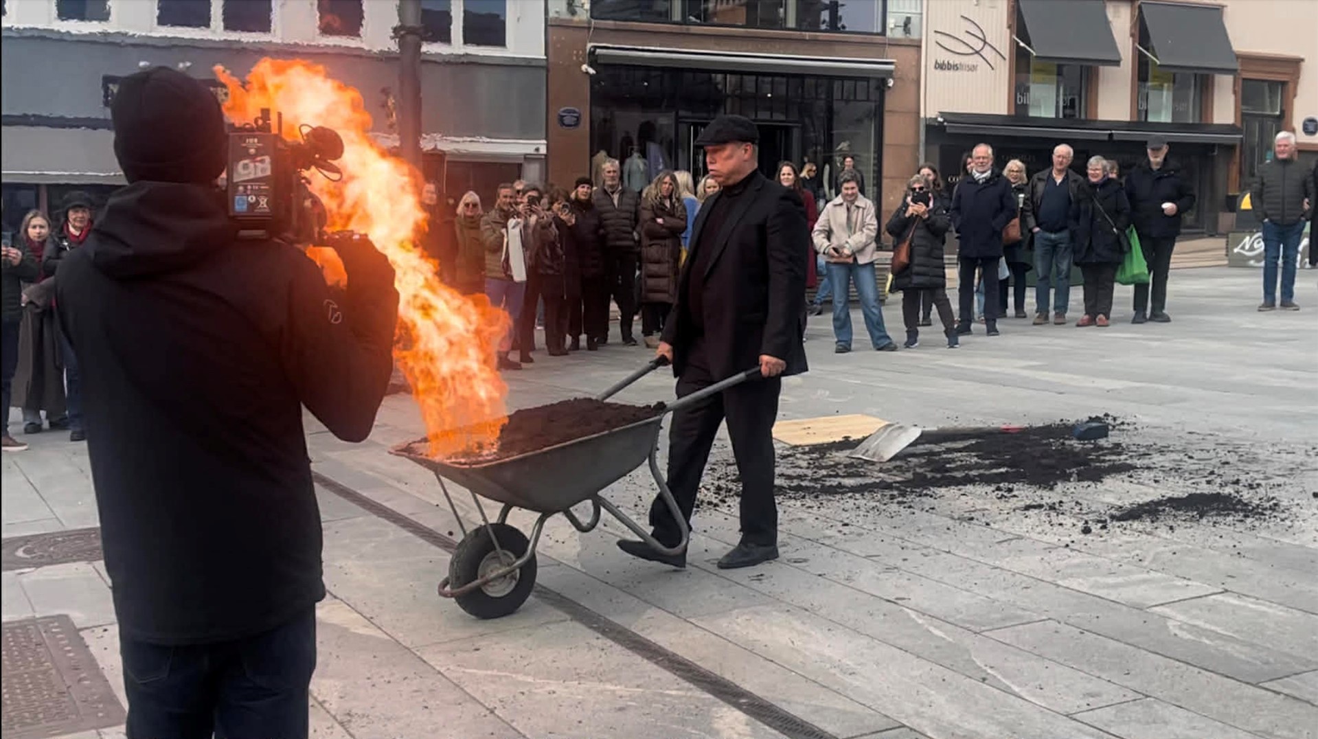 Filmvisning og presentasjon med Stein Henningsen